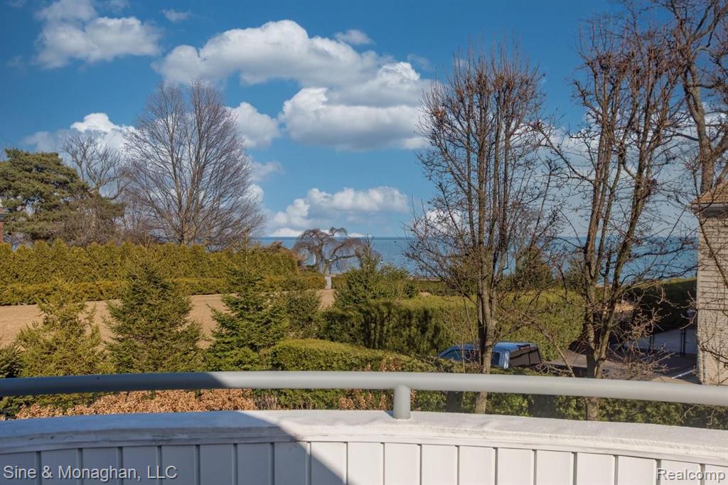 10 Provencal Road Grosse Pointe Farms, MI 48236 - Photo 58 of 94