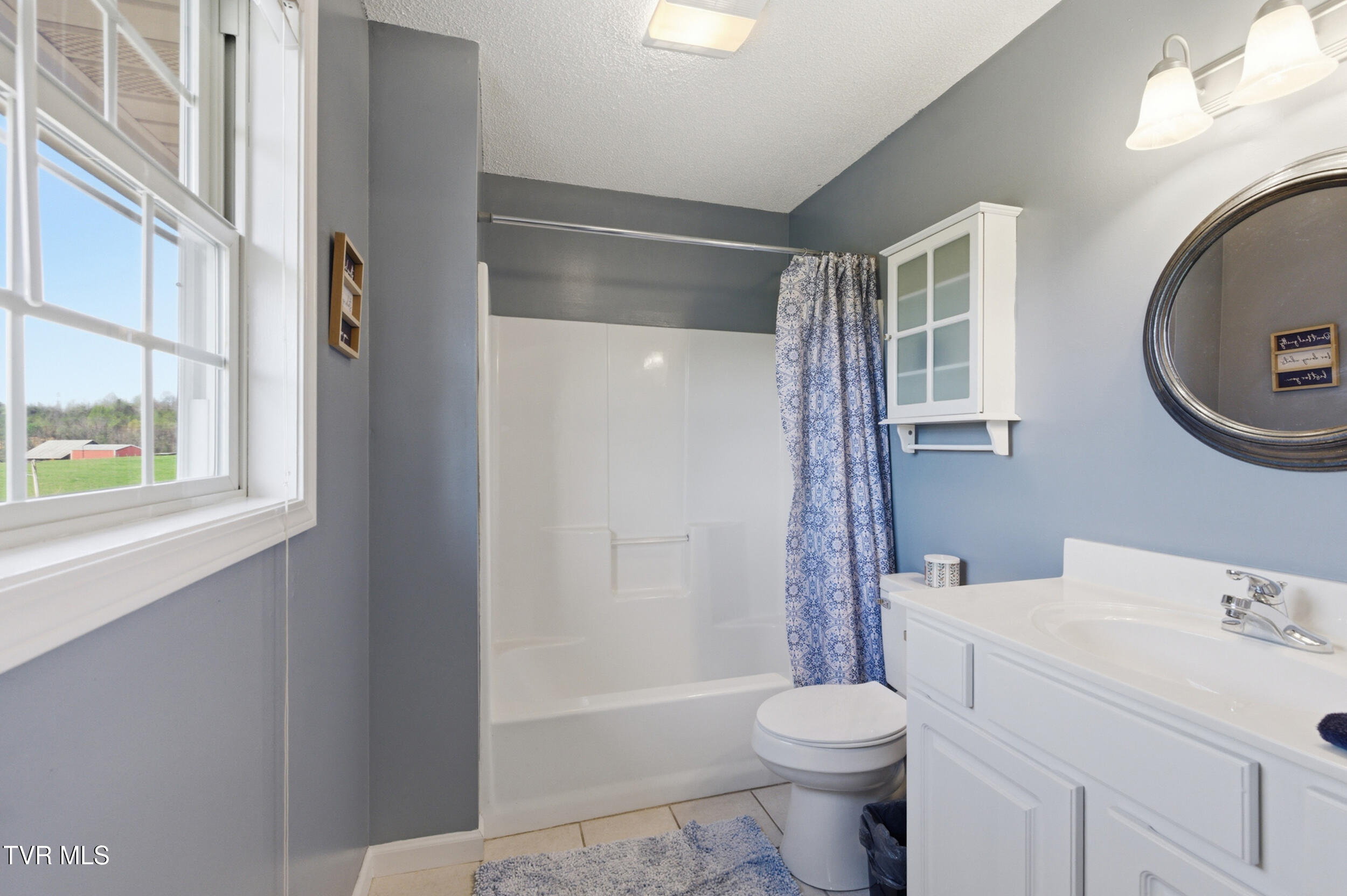 408 Lynn Road, Unit B Blountville, TN 37617 - Photo 23 of 38 dsc_8179