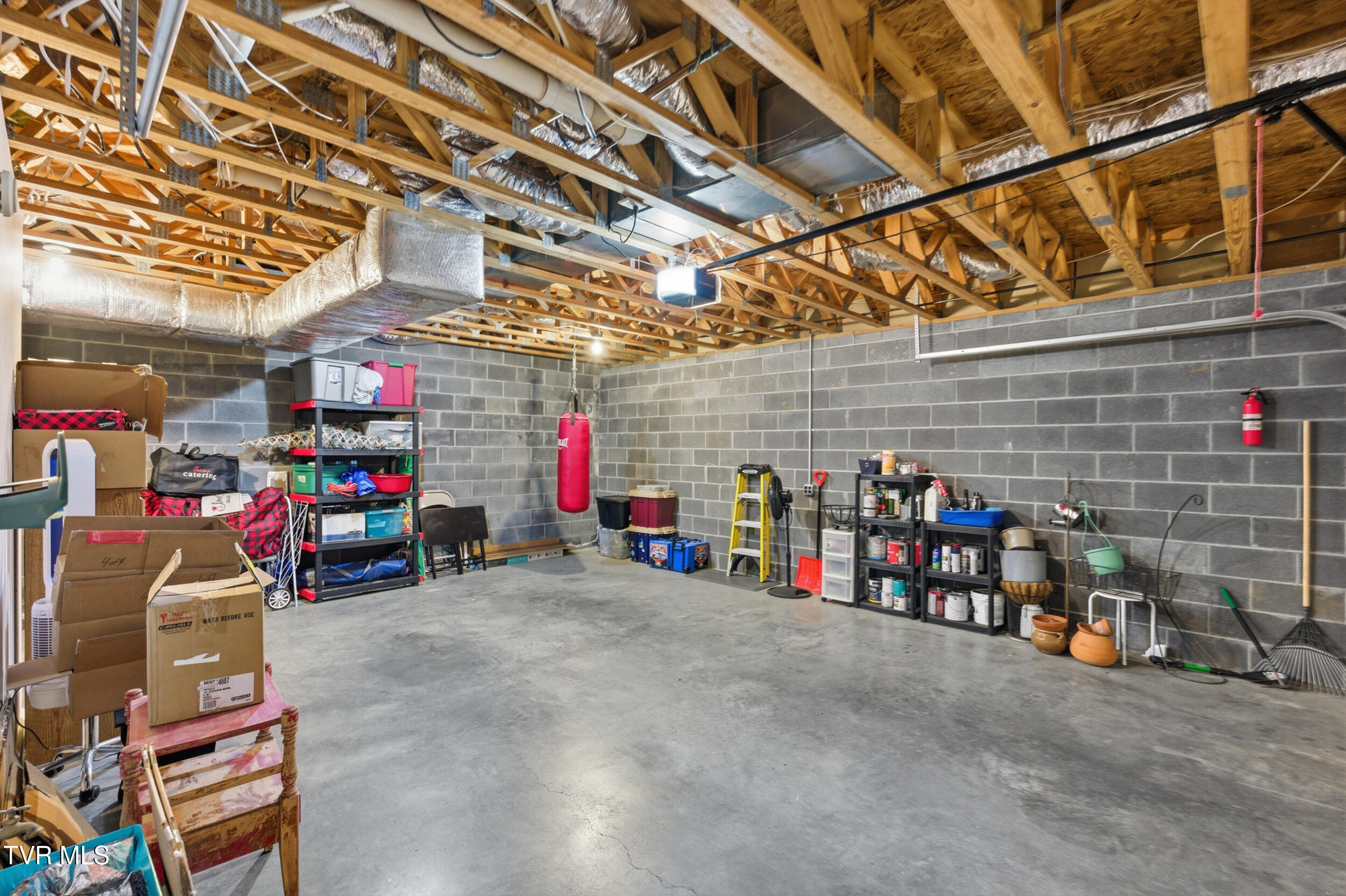 408 Lynn Road, Unit B Blountville, TN 37617 - Photo 30 of 38 dsc_8224