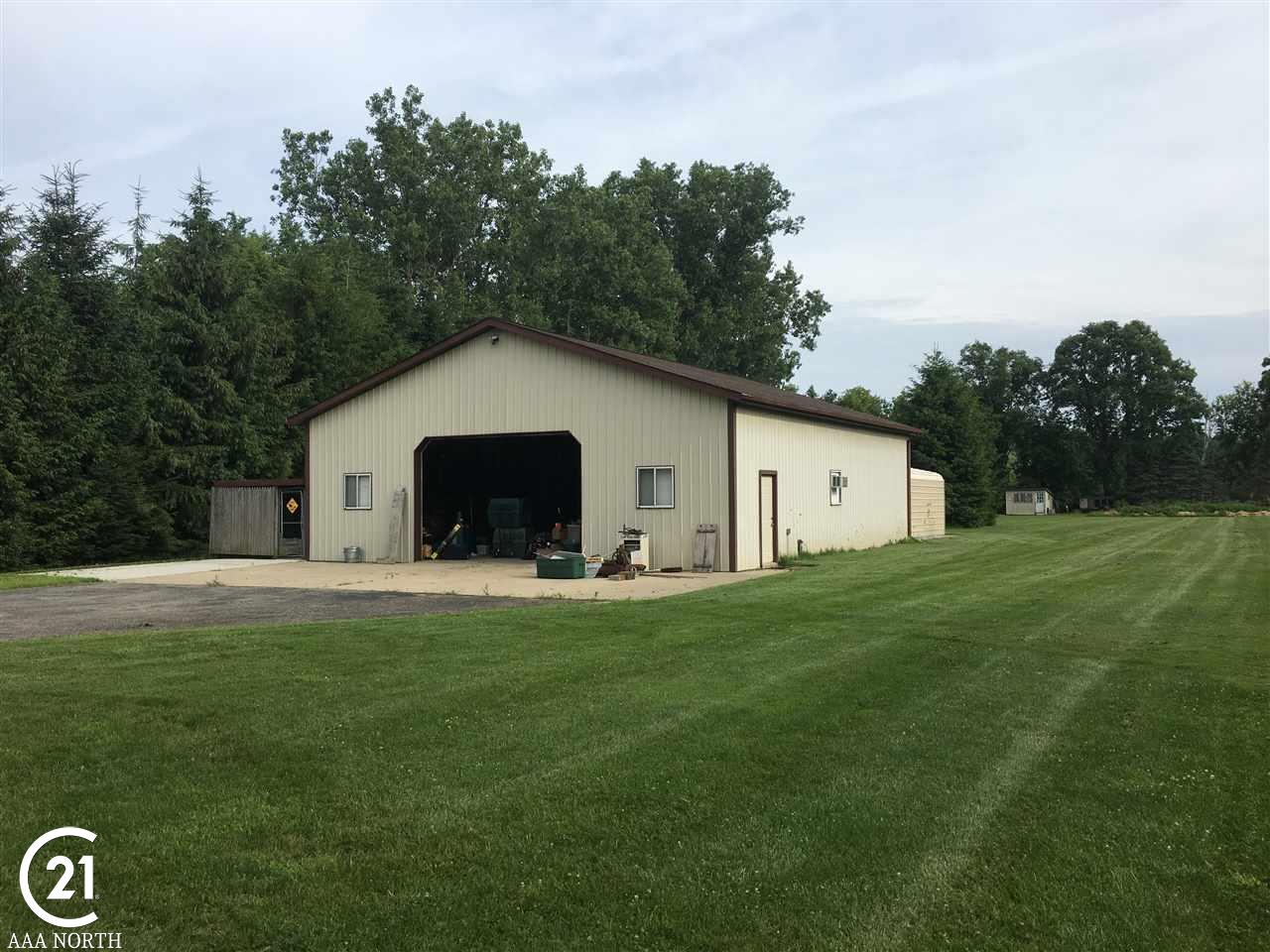 16880 28 Mile Road Ray, MI 48096 - Photo 6 of 28
