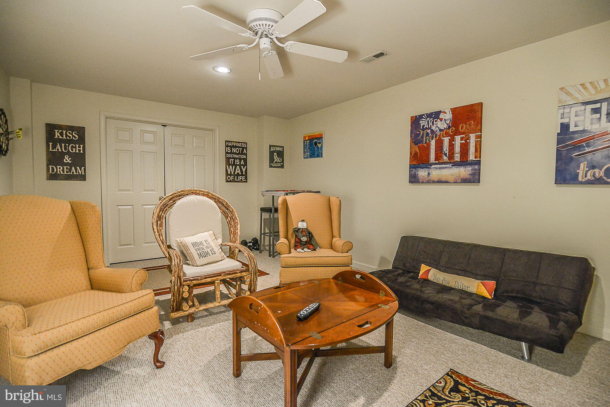 12070 Edgemere Circle Reston, VA 20190 - Photo 11 of 21