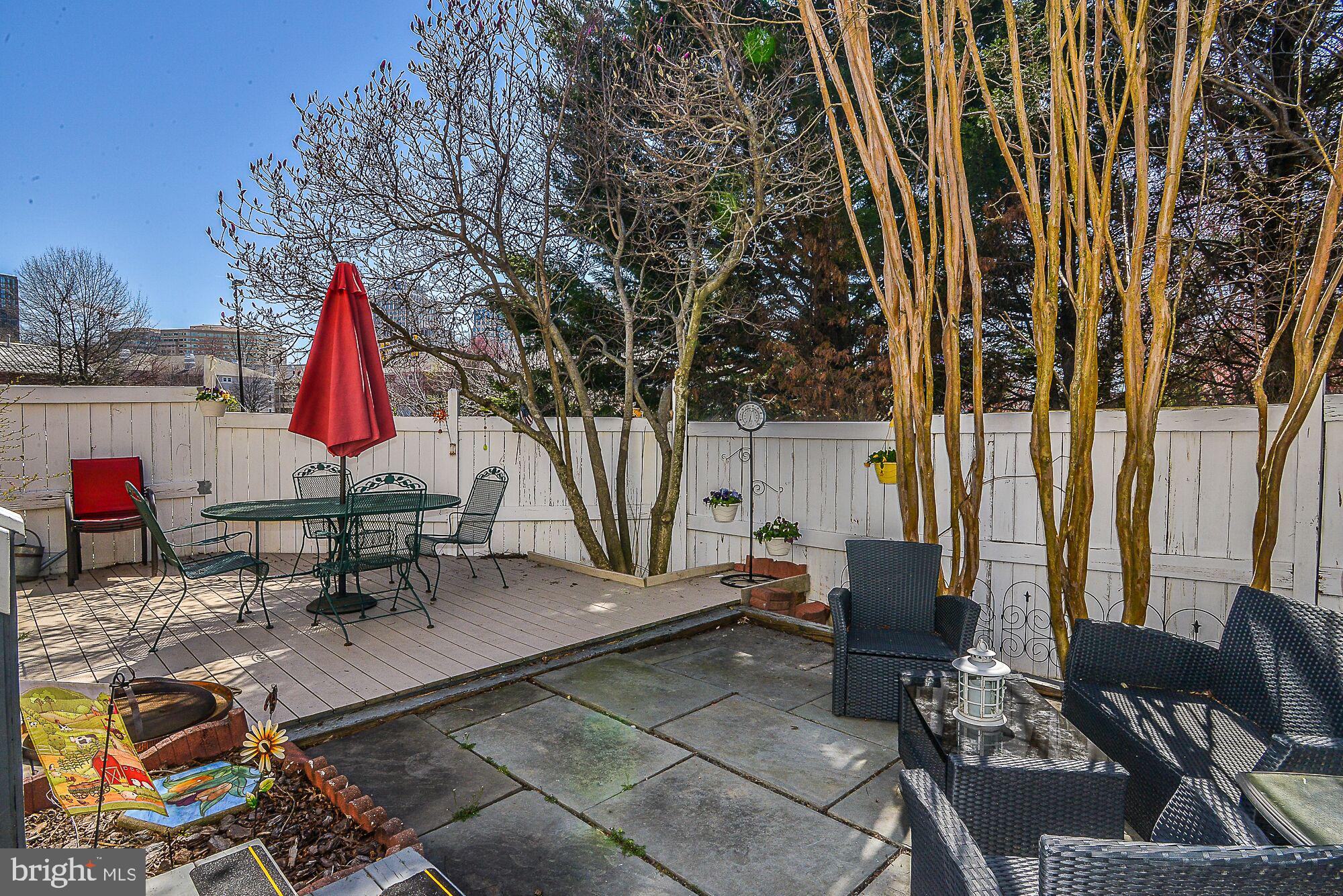 12070 Edgemere Circle Reston, VA 20190 - Photo 18 of 21