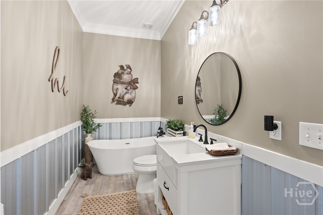2202-2206 Lem Edwards Road Colbert, GA 30628 - Photo 13 of 75 Hall Bathroom