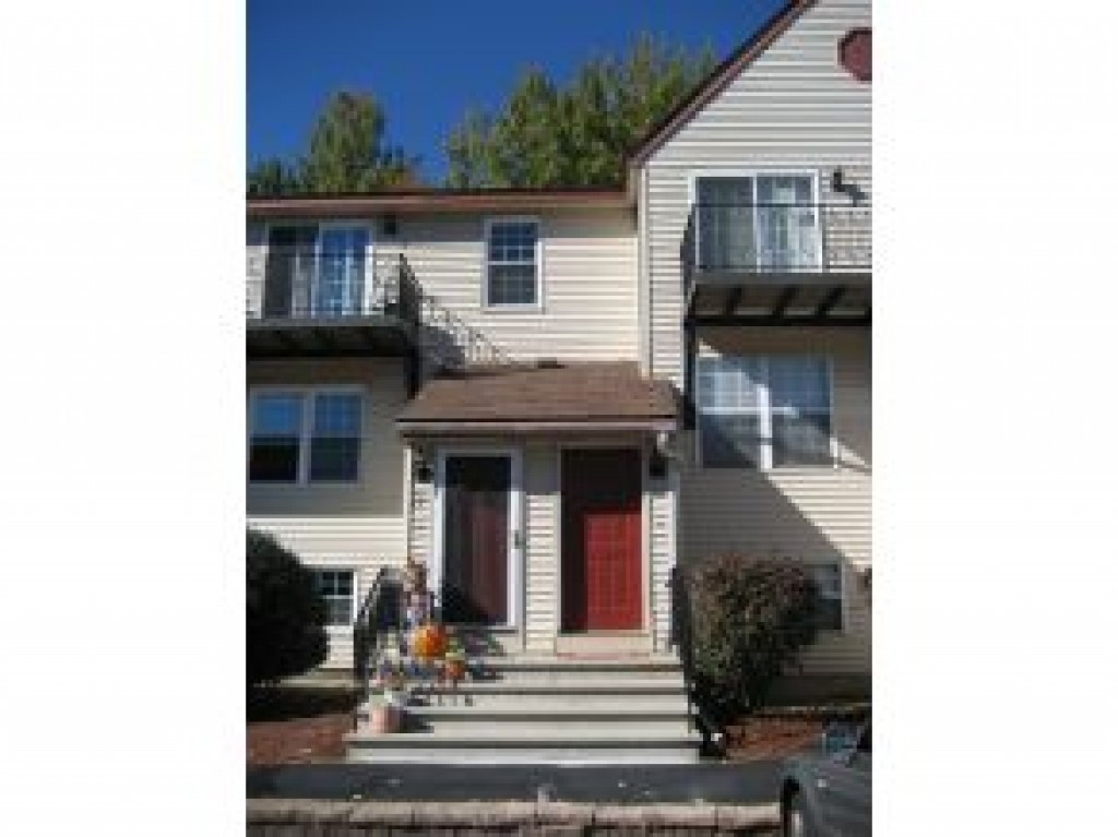 93 East Ridge Road, Unit 93 Merrimack, NH 03054 - Photo 1 of 20