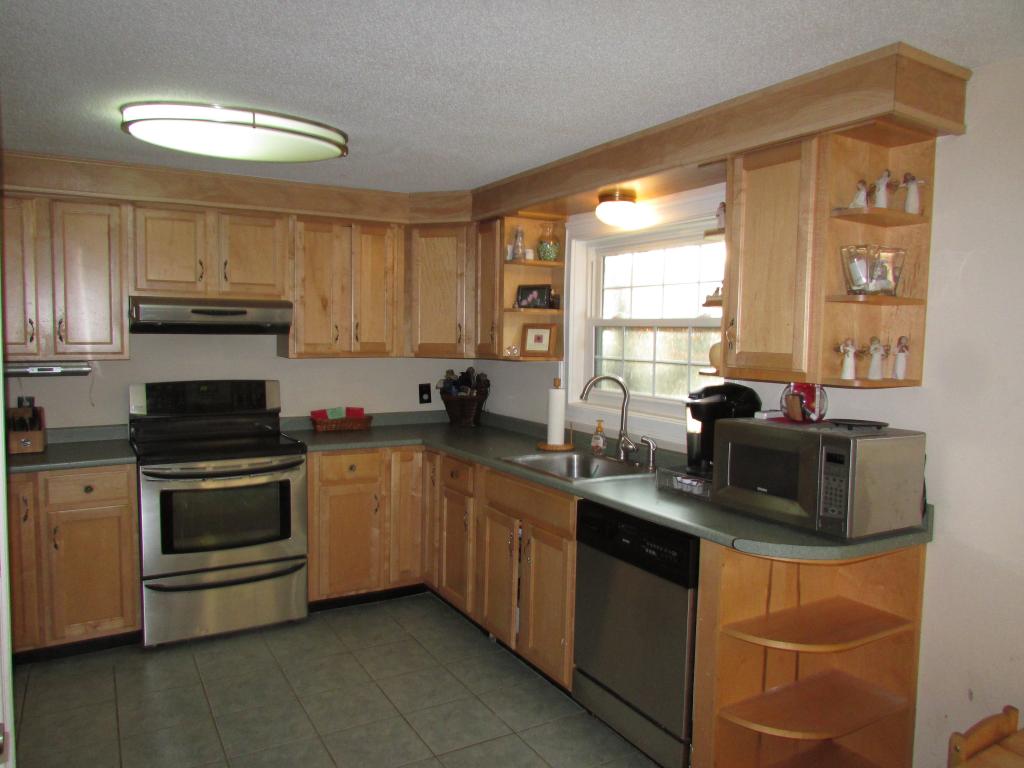 93 East Ridge Road, Unit 93 Merrimack, NH 03054 - Photo 2 of 20