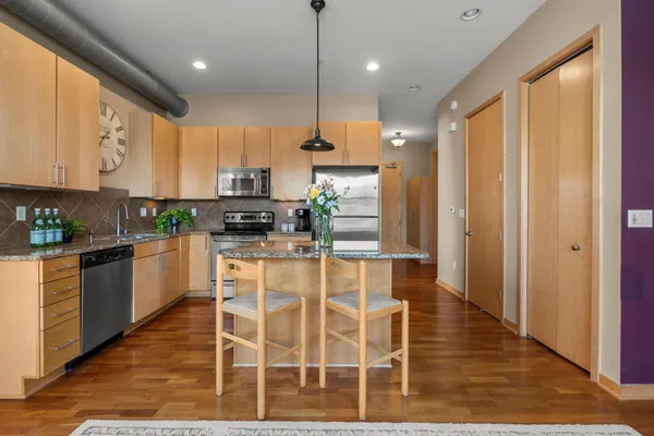 $257,000 | 3640 Wooddale Avenue South, Unit 121, St. Louis Park, MN 55416