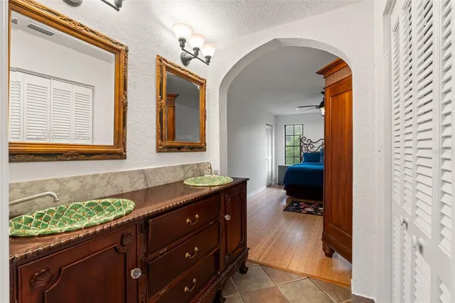 $575,000 | 16502 East Course Drive, Tampa, FL 33624