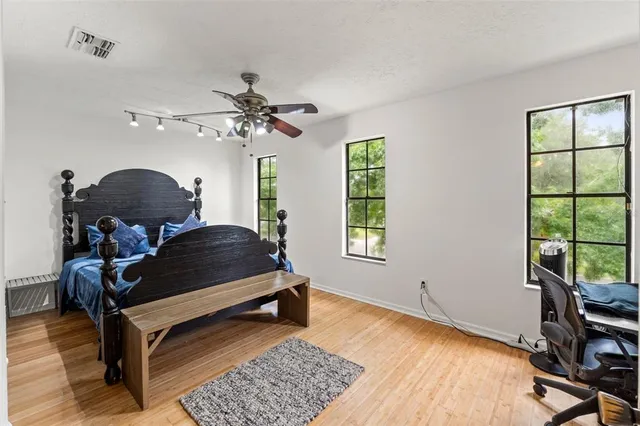 $575,000 | 16502 East Course Drive, Tampa, FL 33624