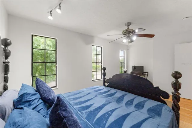 $575,000 | 16502 East Course Drive, Tampa, FL 33624