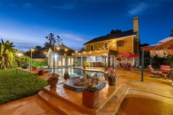 $575,000 | 16502 East Course Drive, Tampa, FL 33624