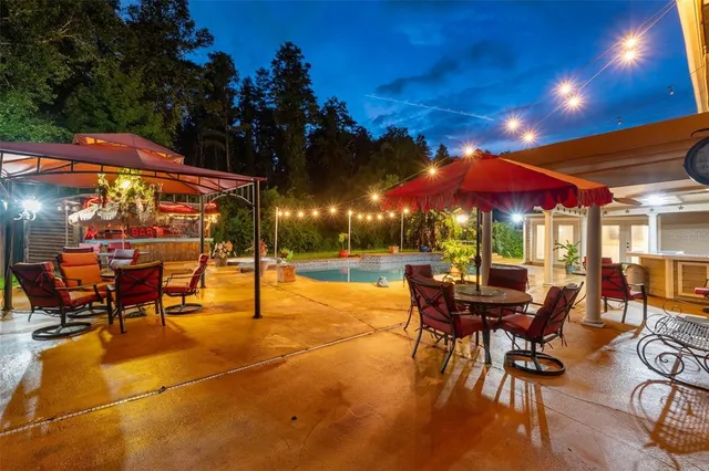 $575,000 | 16502 East Course Drive, Tampa, FL 33624