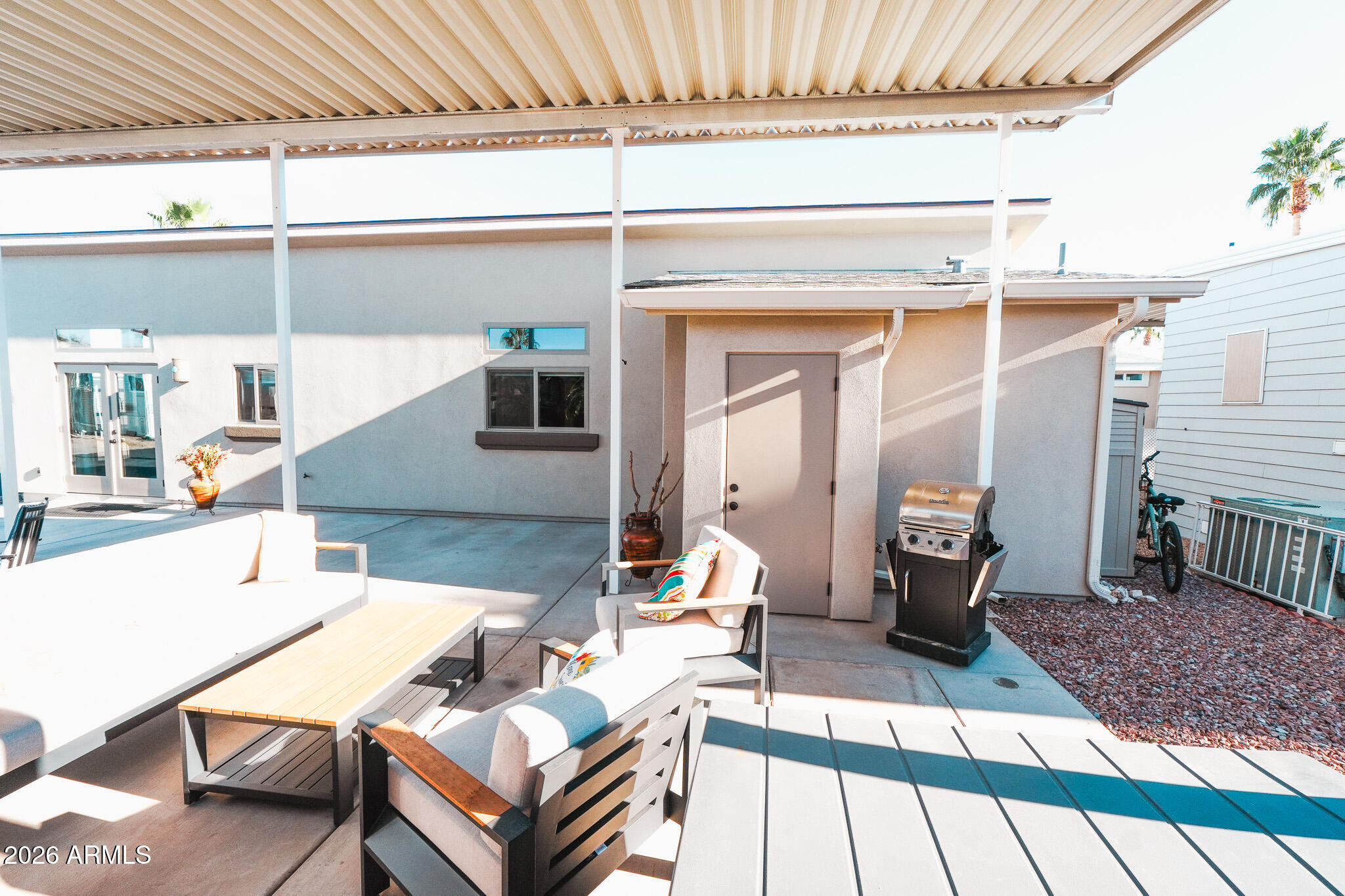 17200 West Bell Road, Unit 554 Surprise, AZ 85374 - Photo 5 of 21 a living room with furniture