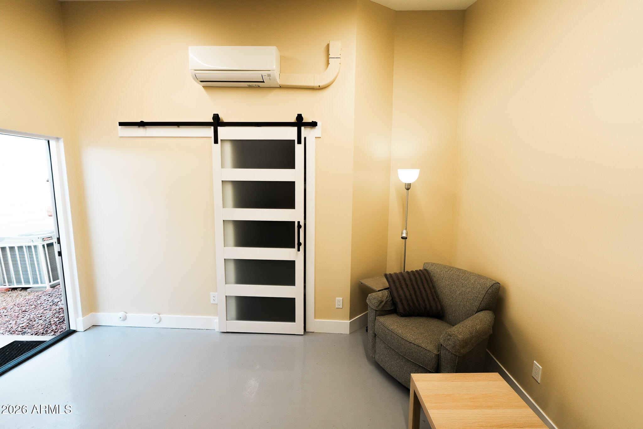 17200 West Bell Road, Unit 554 Surprise, AZ 85374 - Photo 10 of 21 a living room with furniture and a window