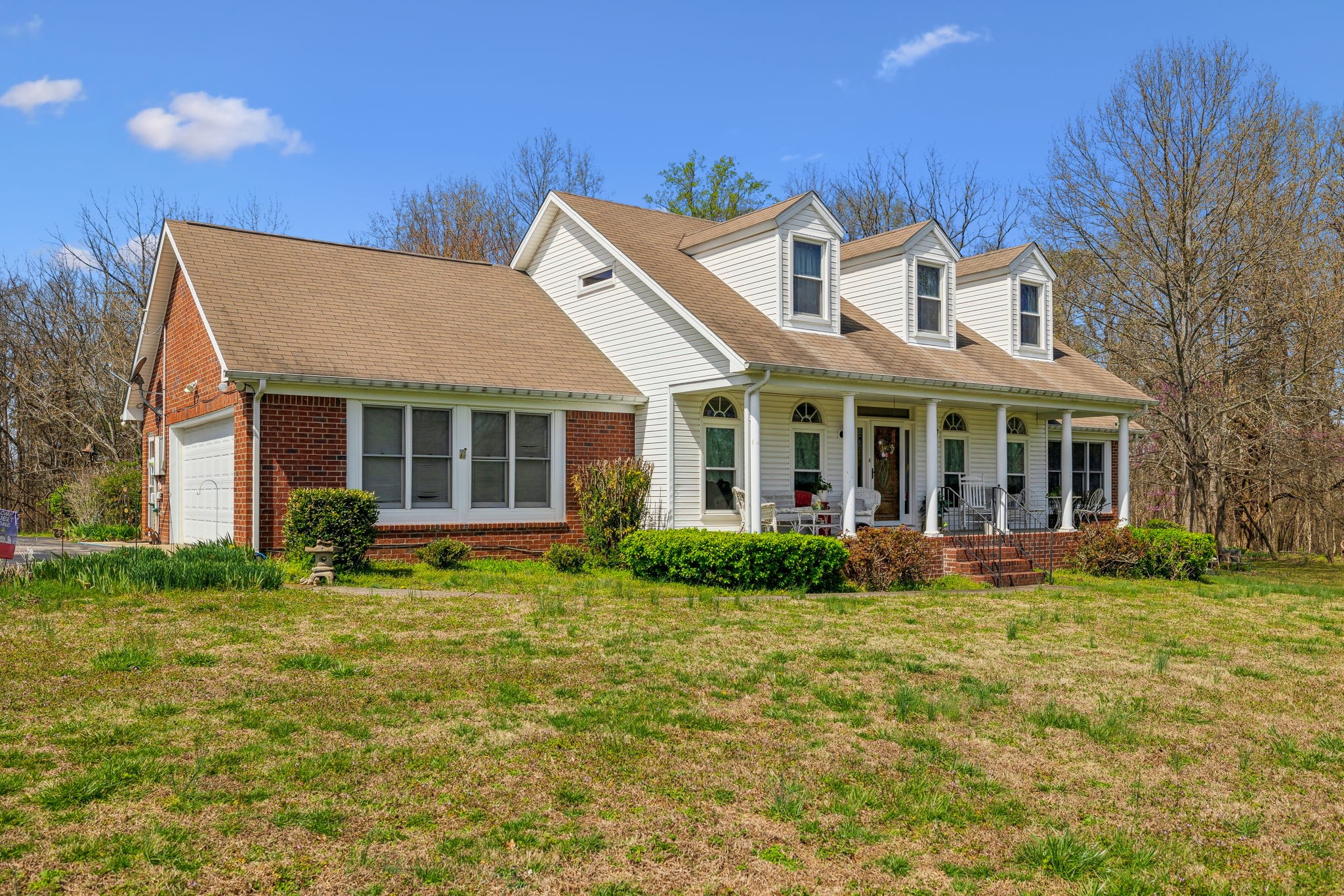 204 Beckwith Road Mount Juliet, TN 37122 - Photo 3 of 61 a front view of a house with a yard