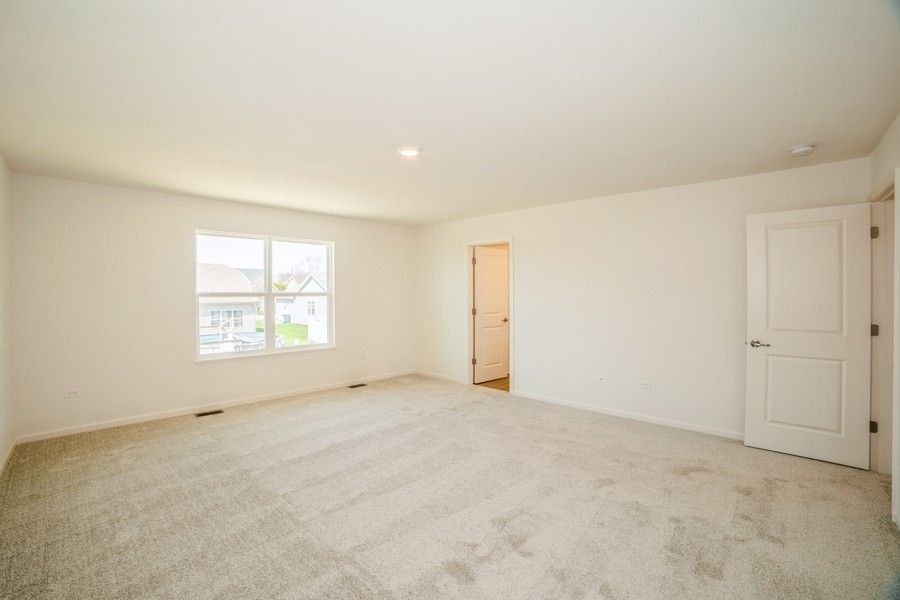 901 Nottingham Road Sycamore, IL 60178 - Photo 8 of 20 Gallery Image 8