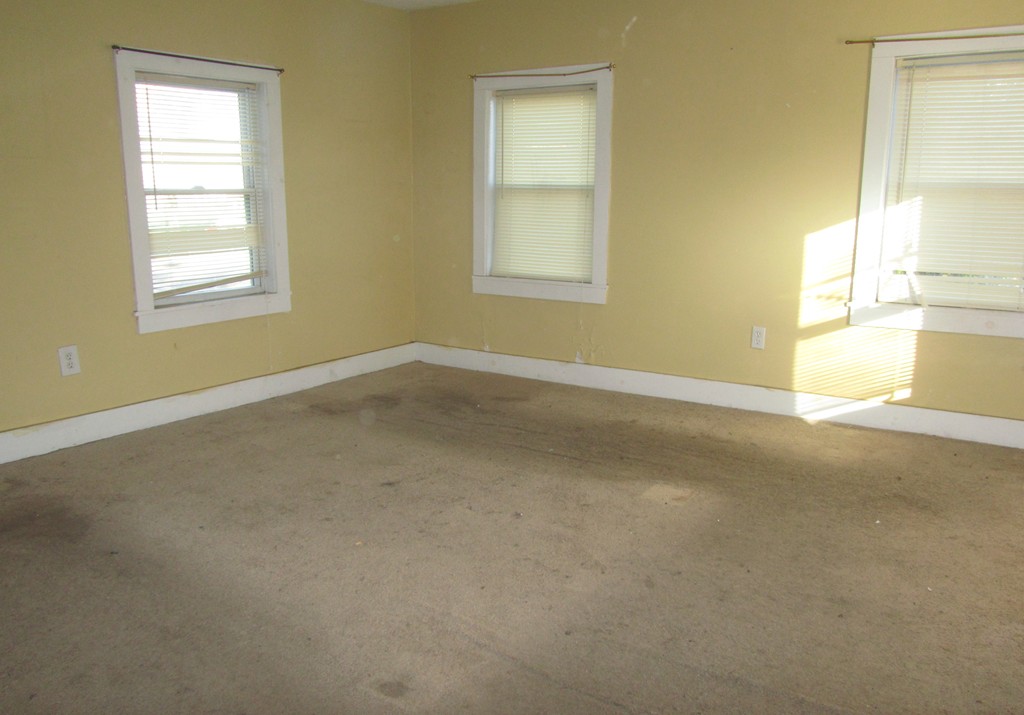 769 Union Street Springfield, MA 01109 - Photo 11 of 13 Gallery Image 11