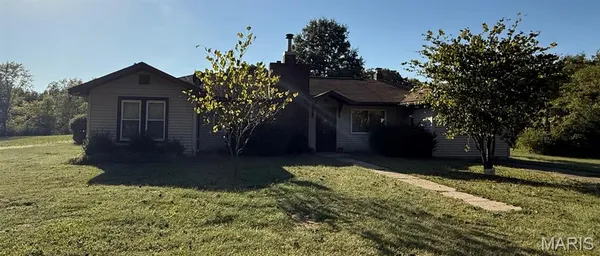 $285,000 | 2359 North 1675th Street, Brownstown, IL 62418