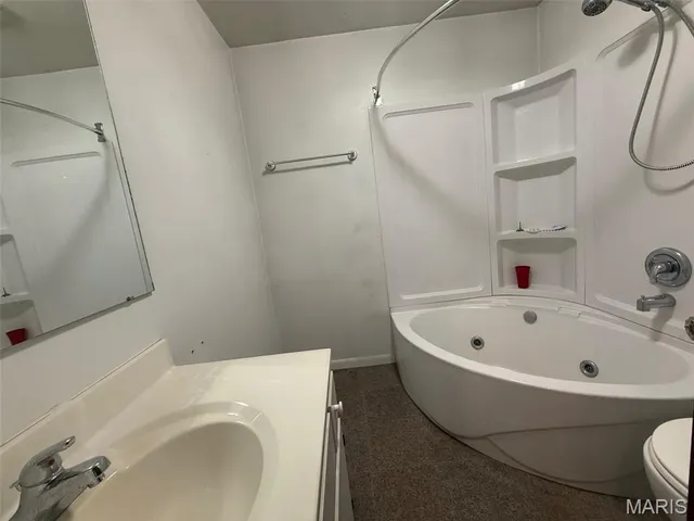 $309,000 | 2359 North 1675th Street, Brownstown, IL 62418