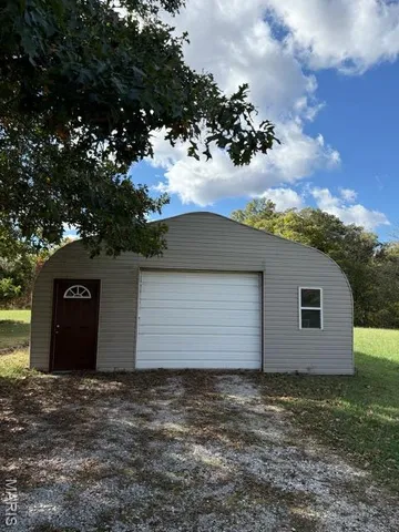 $309,000 | 2359 North 1675th Street, Brownstown, IL 62418