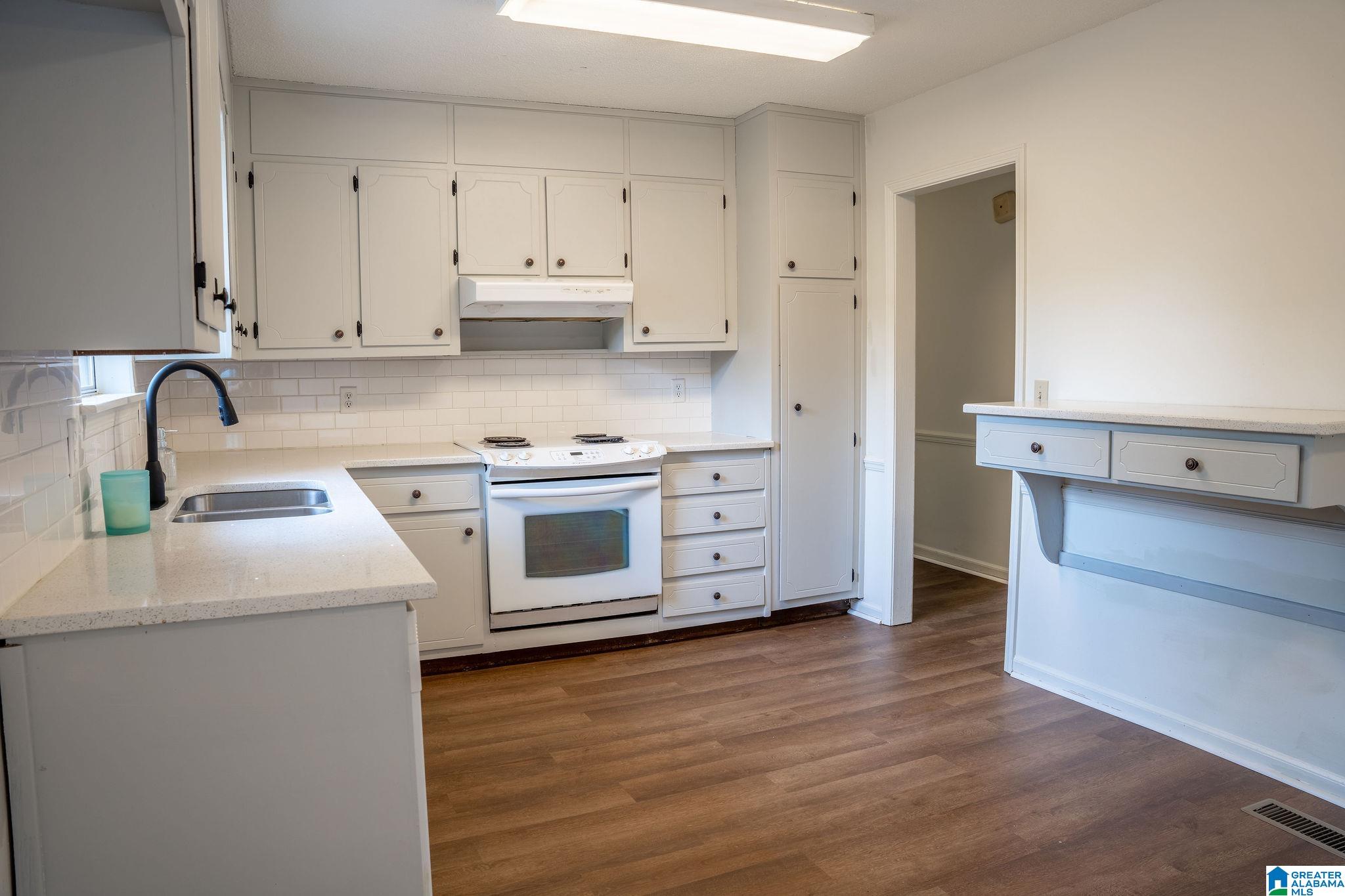 2420 Jana Road Birmingham, AL 35235 - Photo 10 of 26