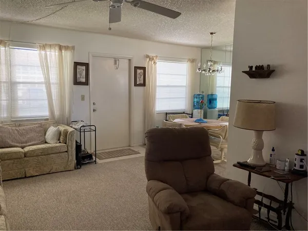 $1,400 | 28 Pine Arbor Lane, Unit 103, Vero Beach, FL 32962