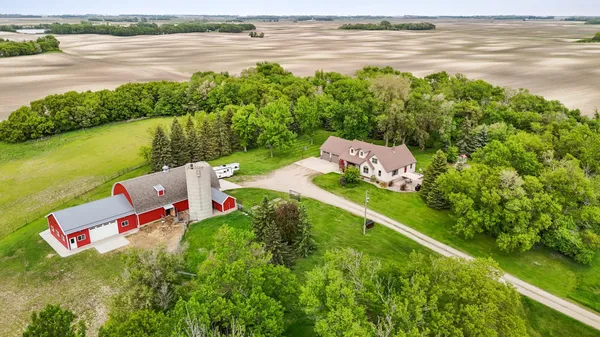 $775,000 | 20482 28th Avenue North, Hawley, MN 56549