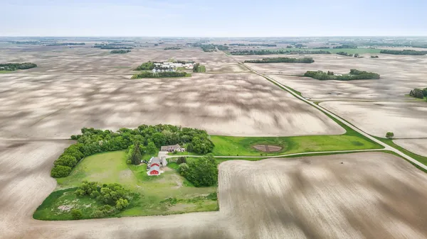 $775,000 | 20482 28th Avenue North, Hawley, MN 56549