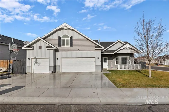 $385,000 | 449 Feather Avenue, Twin Falls, ID 83301
