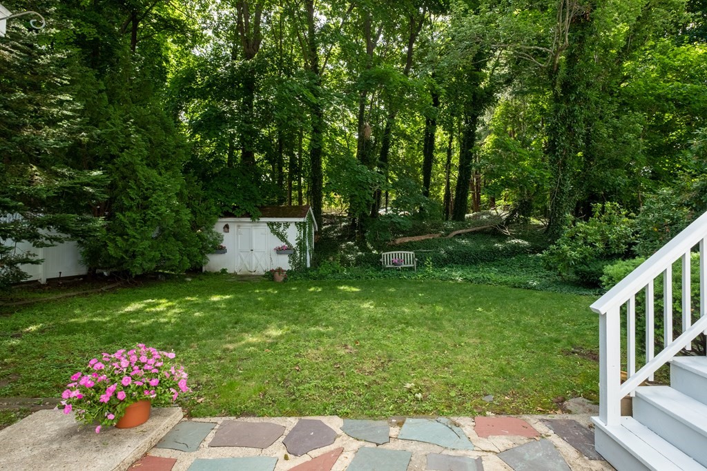 22 Sanderson Road Waltham, MA 02451 - Photo 32 of 39