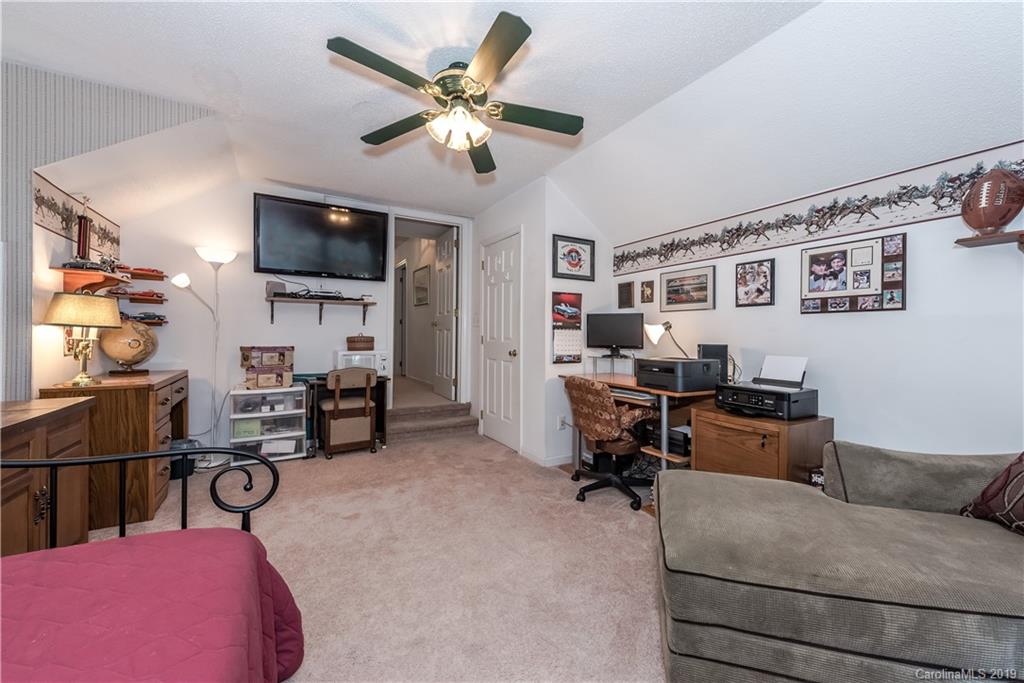 2724 Yarrow Road Charlotte, NC 28213 - Photo 17 of 19