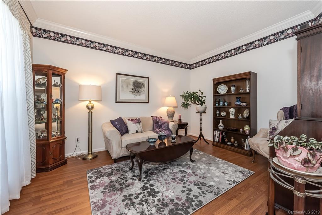 2724 Yarrow Road Charlotte, NC 28213 - Photo 6 of 19