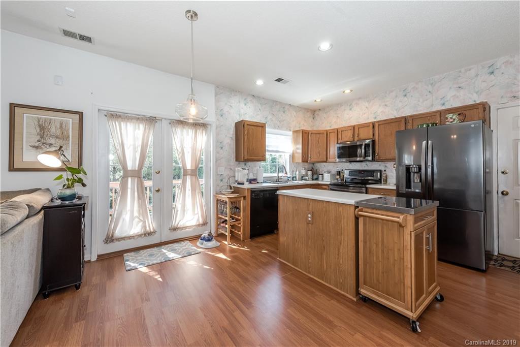 2724 Yarrow Road Charlotte, NC 28213 - Photo 9 of 19