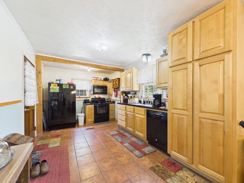 404 Baker Island Road Max Meadows, VA 24360 - Photo 29 of 66 29