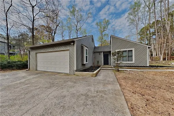 $2,250 | 2041 Kramer Way, Marietta, GA 30062