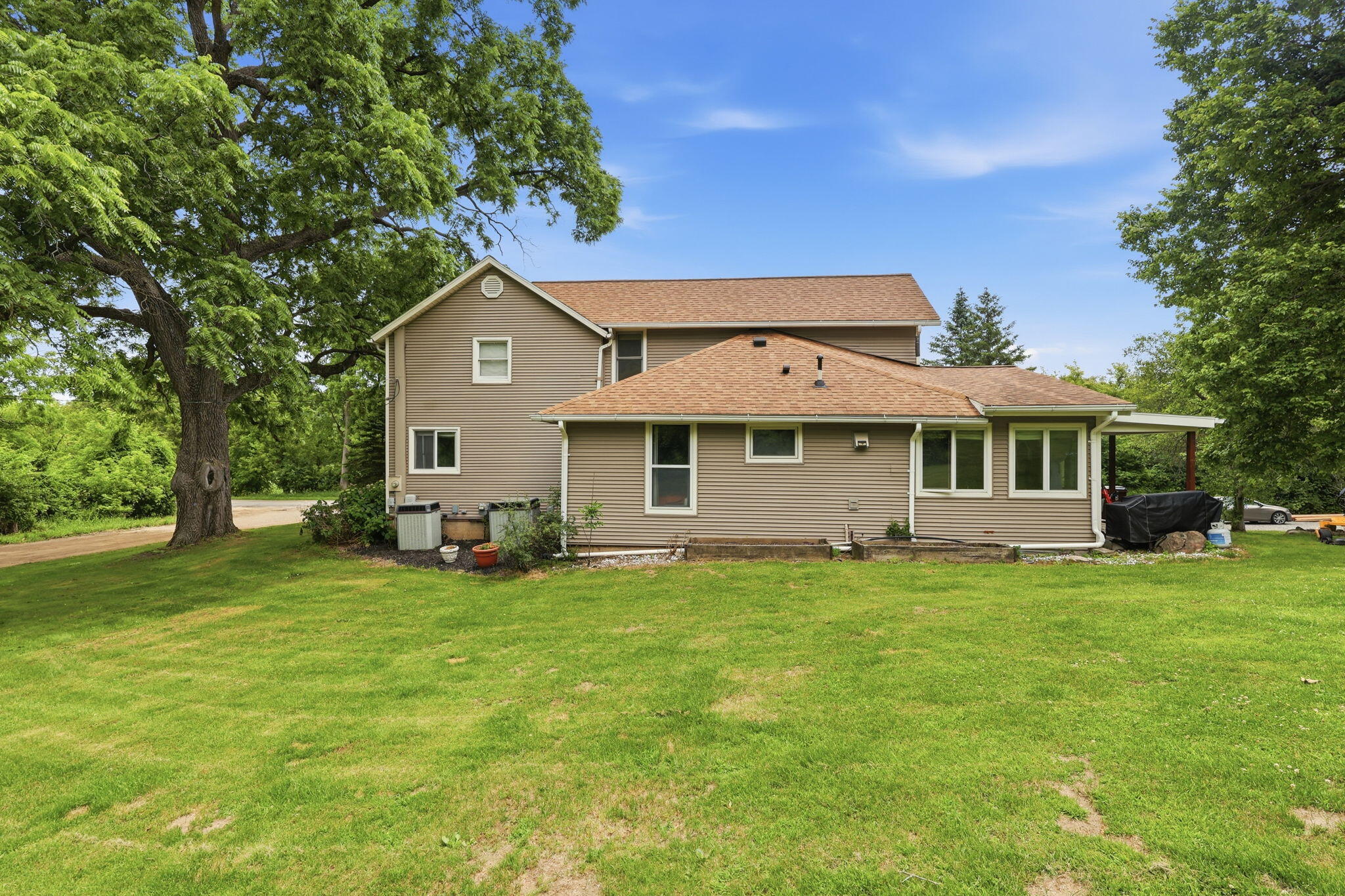 5900 Springbrook Road Horton, MI 49246 - Photo 4 of 42 4-web-or-mls-2Z6A0035 Colin Gipson-Tansi
