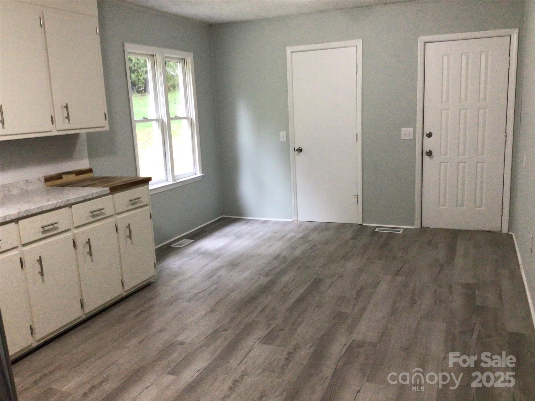 2610 Tablerock Road Lenoir, NC 28645 - Photo 5 of 20