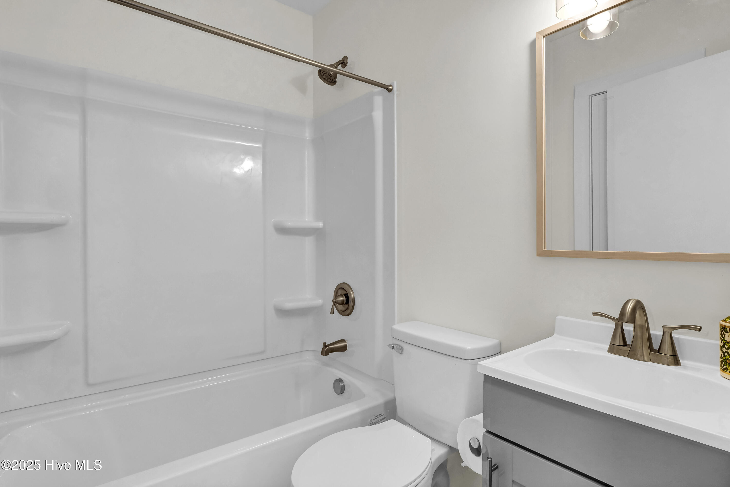 2107 Brandon Road Wilmington, NC 28405 - Photo 15 of 40 016_p1922396_308