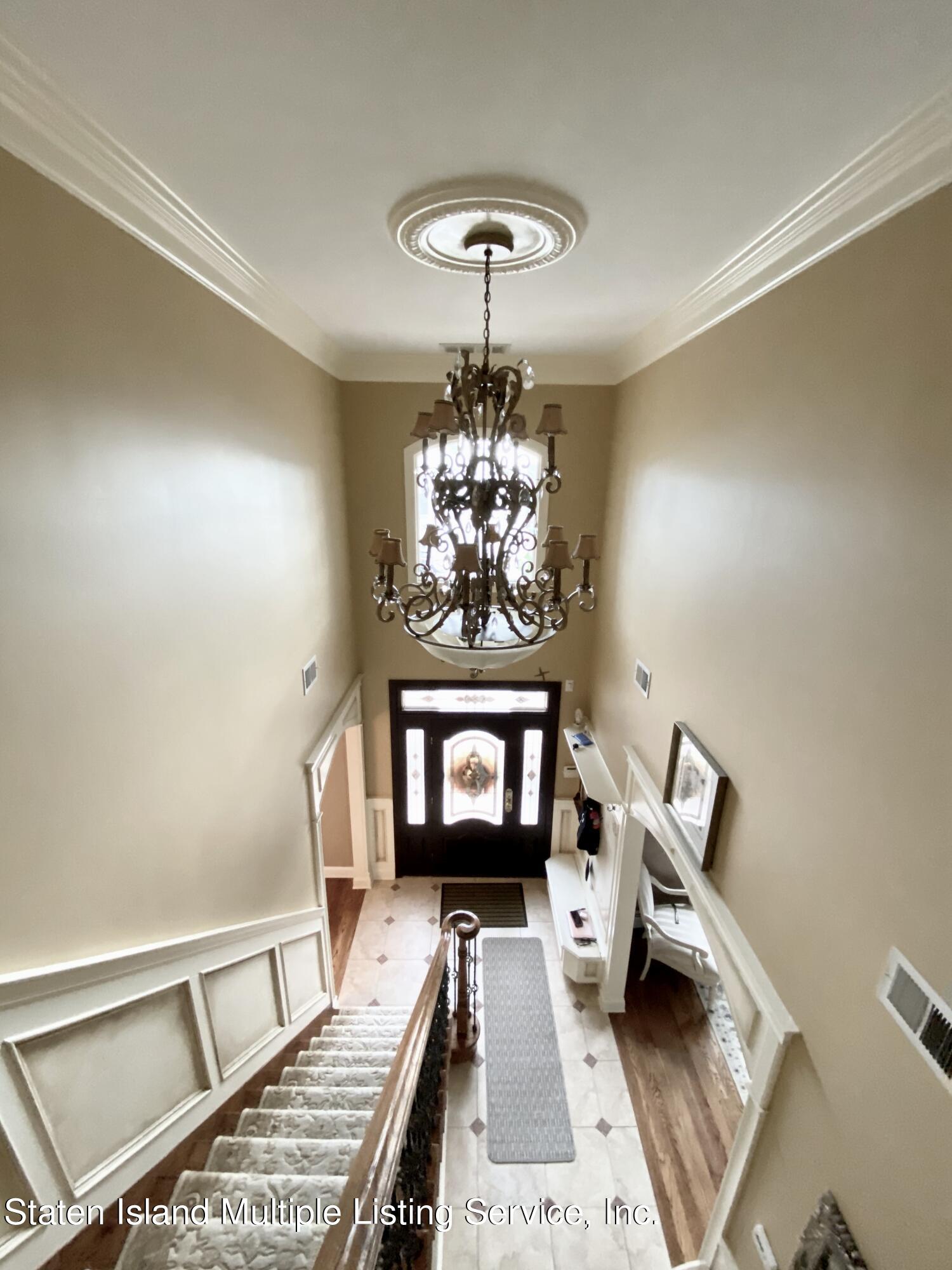 1065 Edgegrove Avenue Staten Island, NY 10309 - Photo 15 of 36 IMG_2113