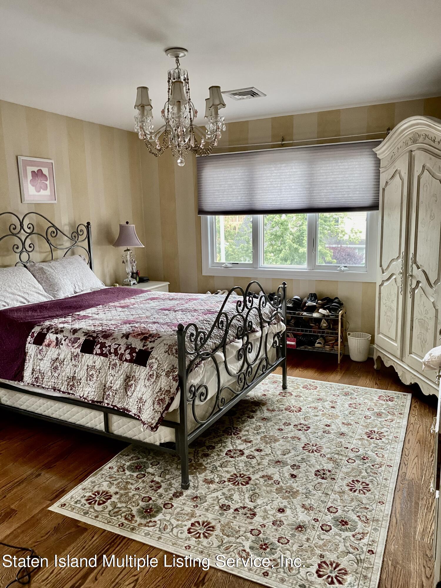 1065 Edgegrove Avenue Staten Island, NY 10309 - Photo 21 of 36 IMG_2081