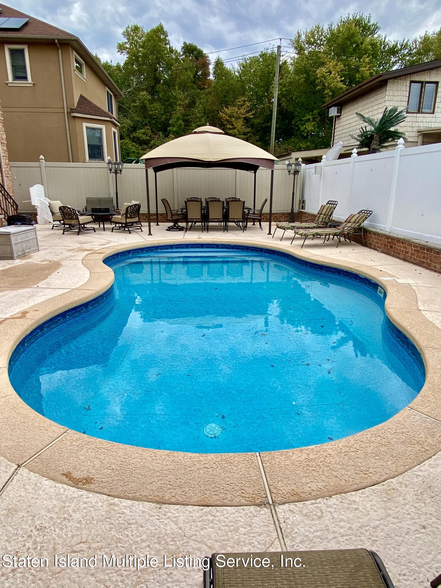 1065 Edgegrove Avenue Staten Island, NY 10309 - Photo 32 of 36 IMG_2045 2