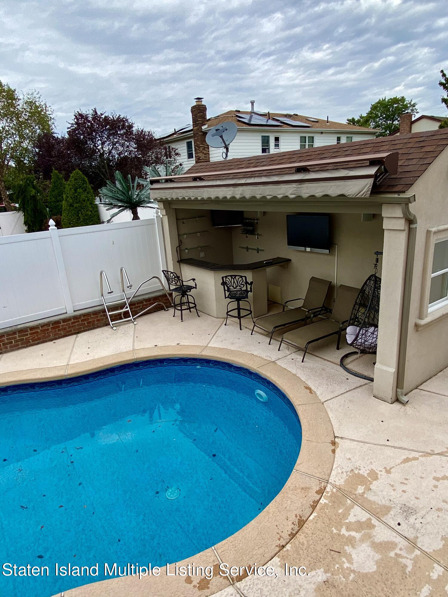 1065 Edgegrove Avenue Staten Island, NY 10309 - Photo 34 of 36 IMG_2041 2