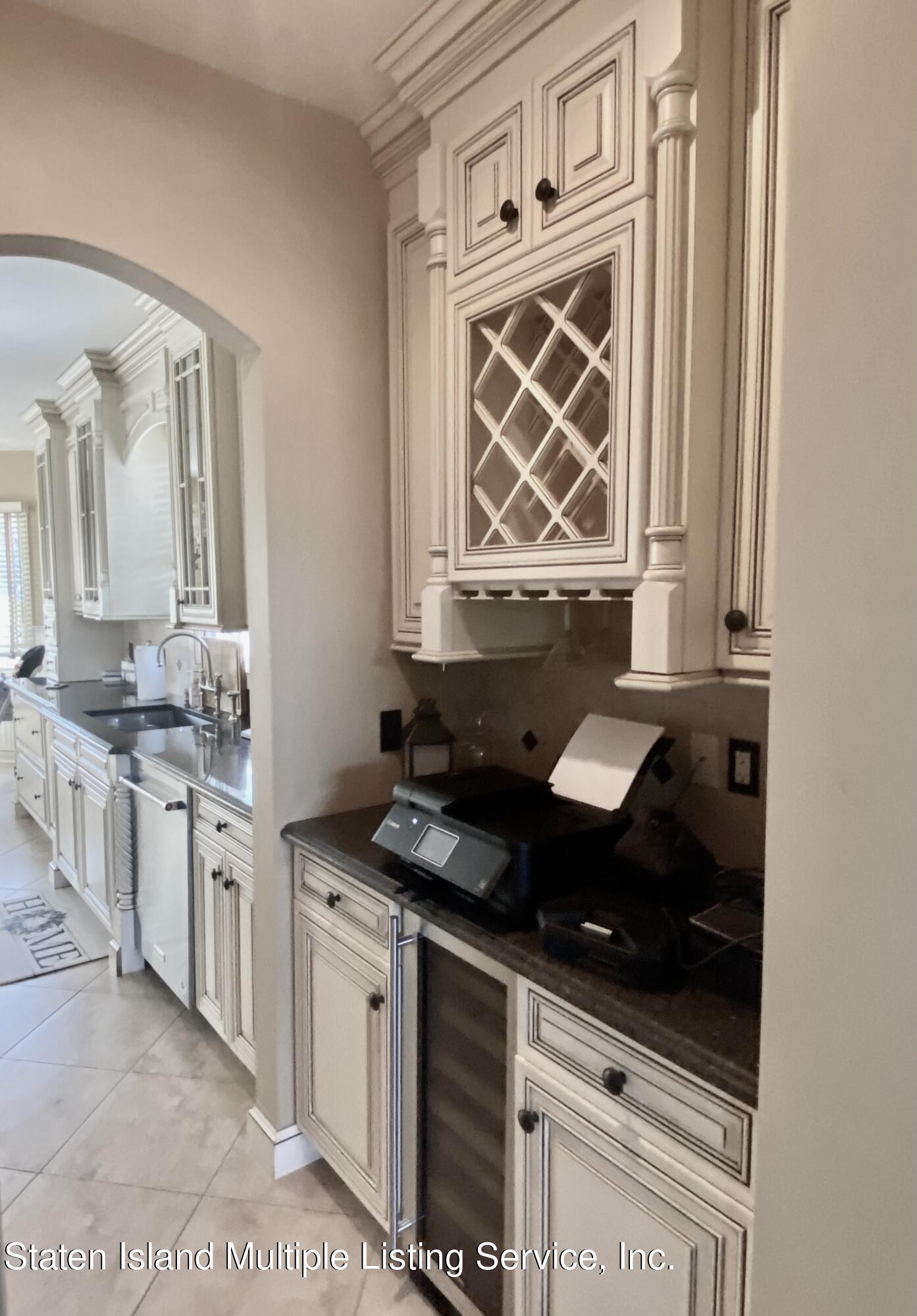 1065 Edgegrove Avenue Staten Island, NY 10309 - Photo 6 of 36 IMG_9254