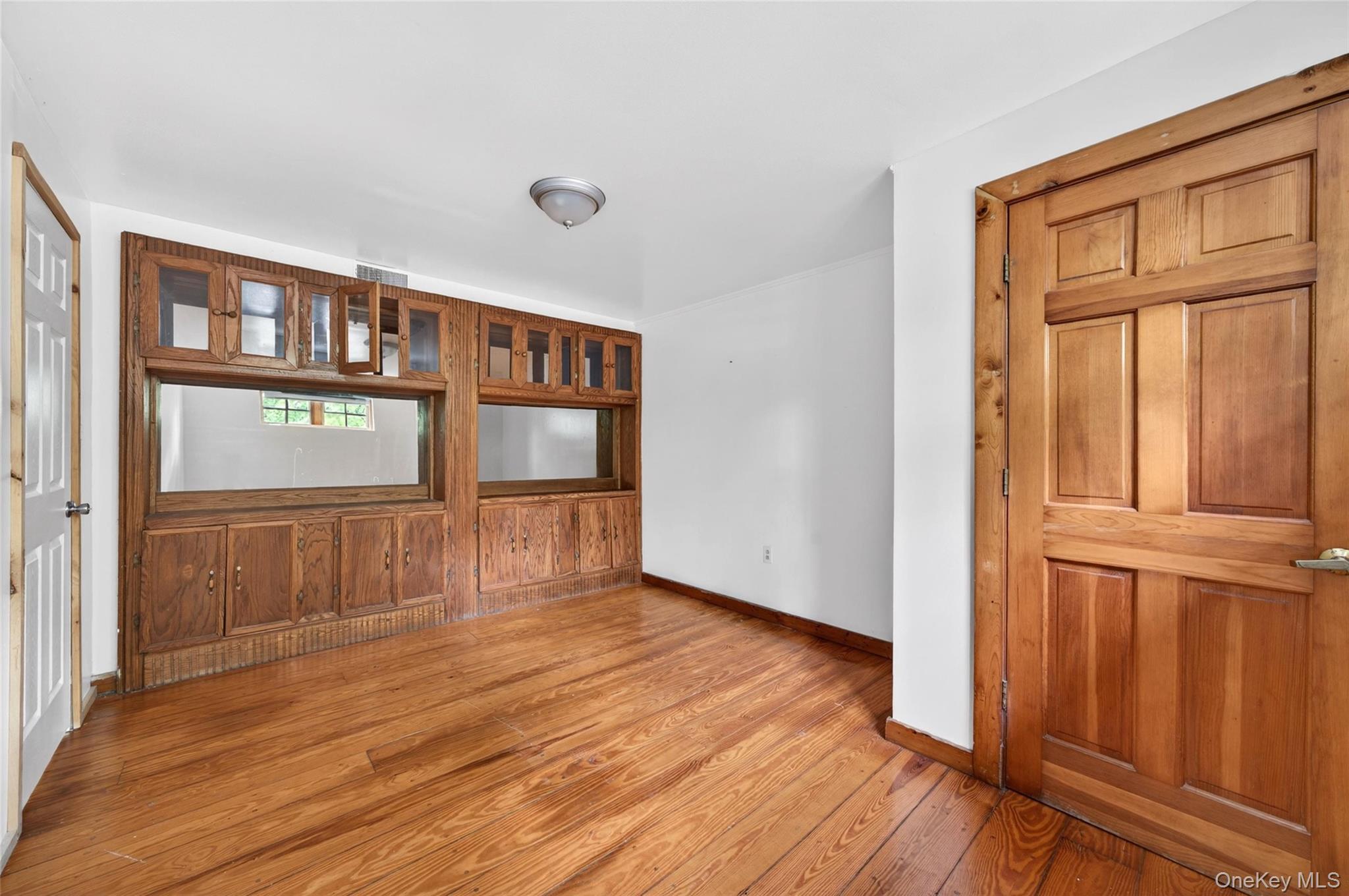 79 Quaker Hill Road, Unit 2 Monroe, NY 10950 - Photo 11 of 32 Extra Bedroom or family room on first floor of the kitchen