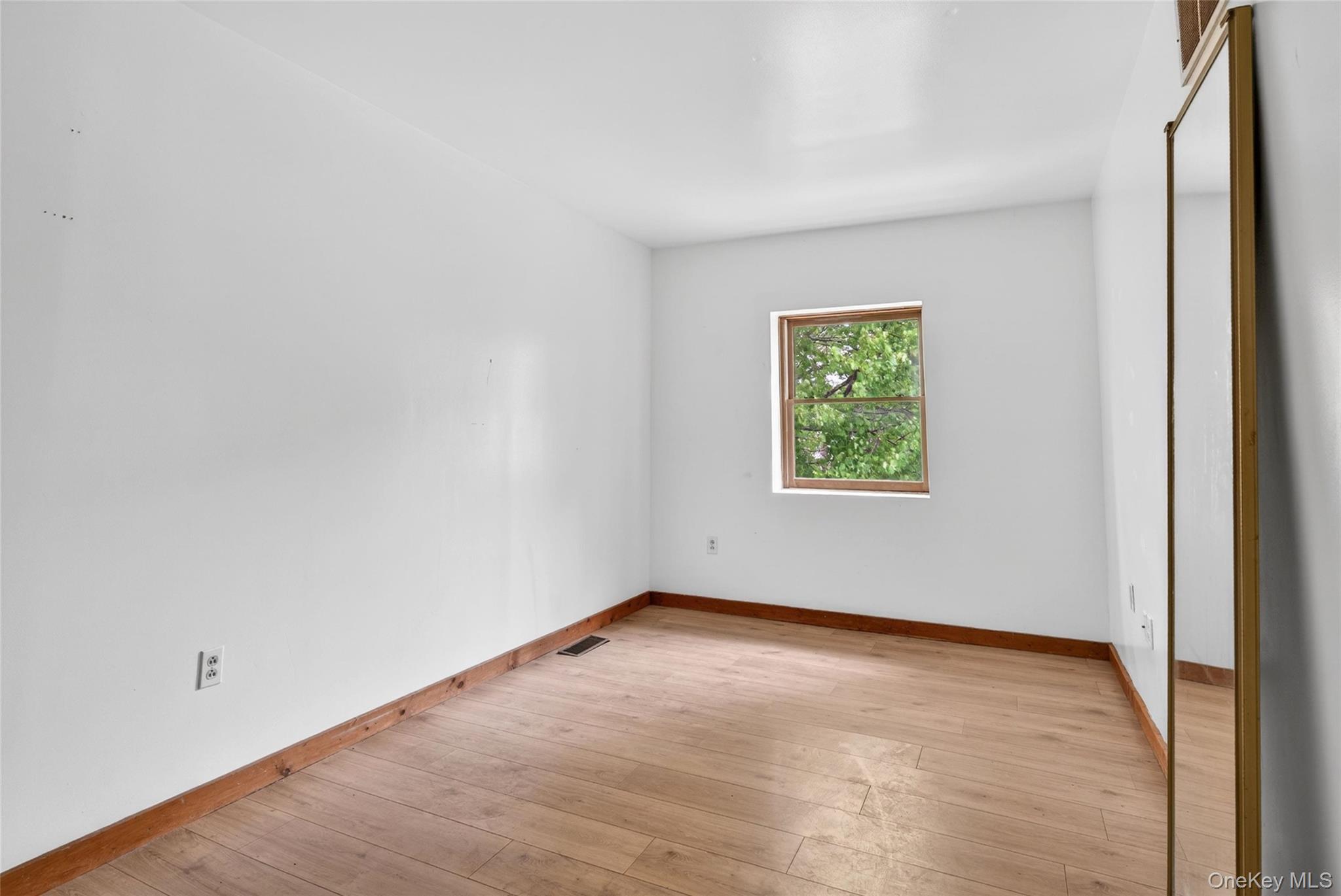 79 Quaker Hill Road, Unit 2 Monroe, NY 10950 - Photo 18 of 32 Bedroom 2, nice window
