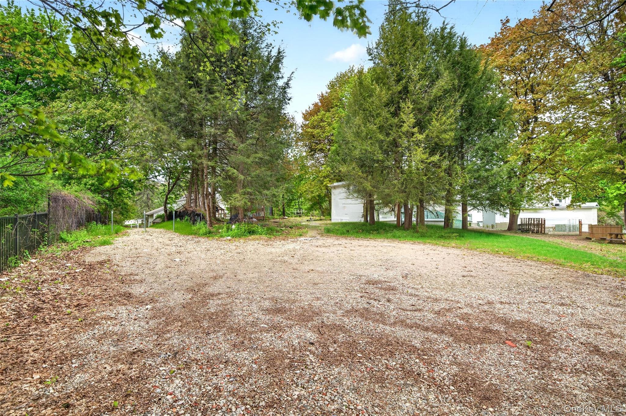 79 Quaker Hill Road, Unit 2 Monroe, NY 10950 - Photo 30 of 32 Big Parking lot