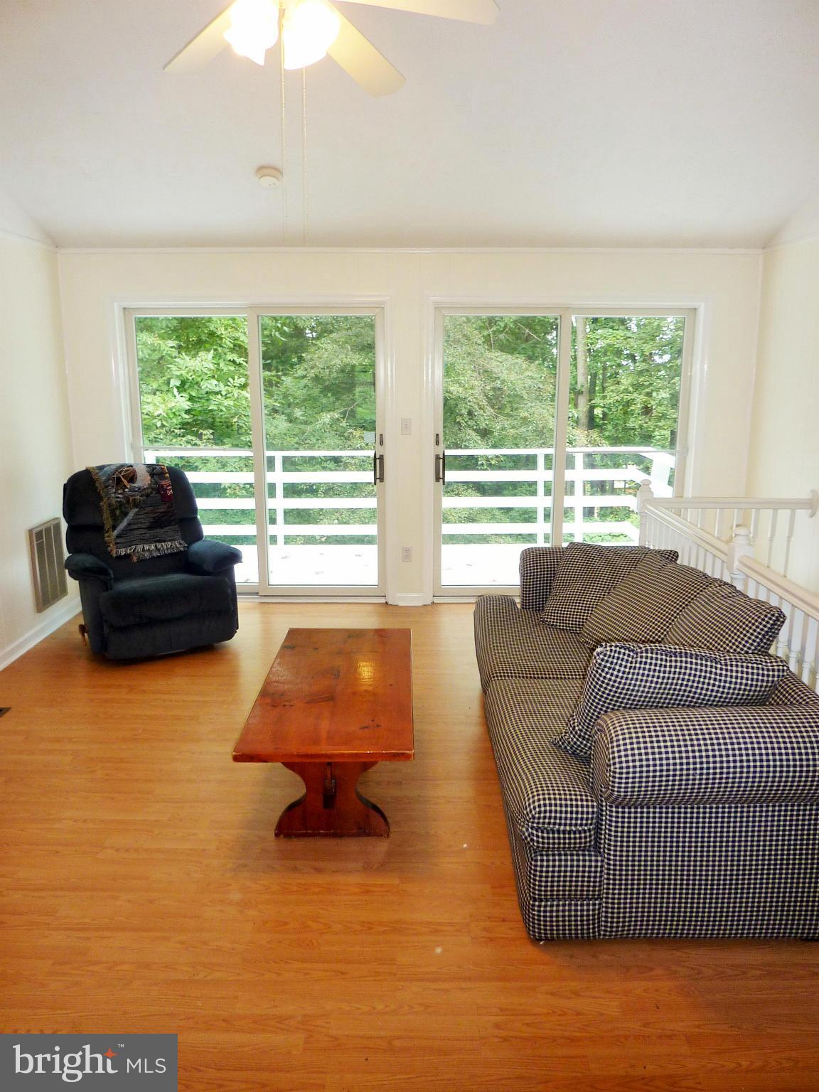 61 Tranquil Lane Linden, VA 22642 - Photo 7 of 24 Living Room