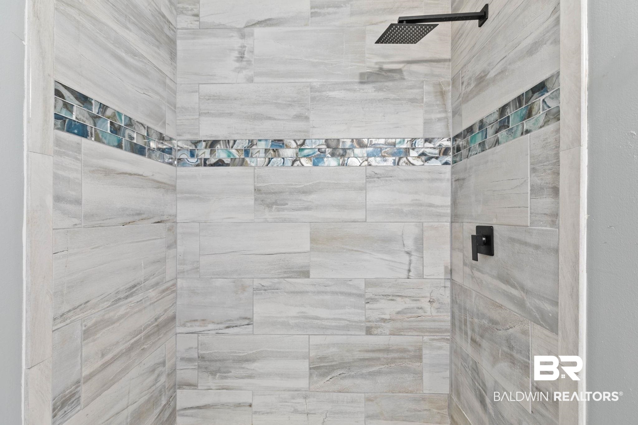 17366 Old Brady Road Bay Minette, AL 36507 - Photo 27 of 43 Full bathroom with a tile shower
