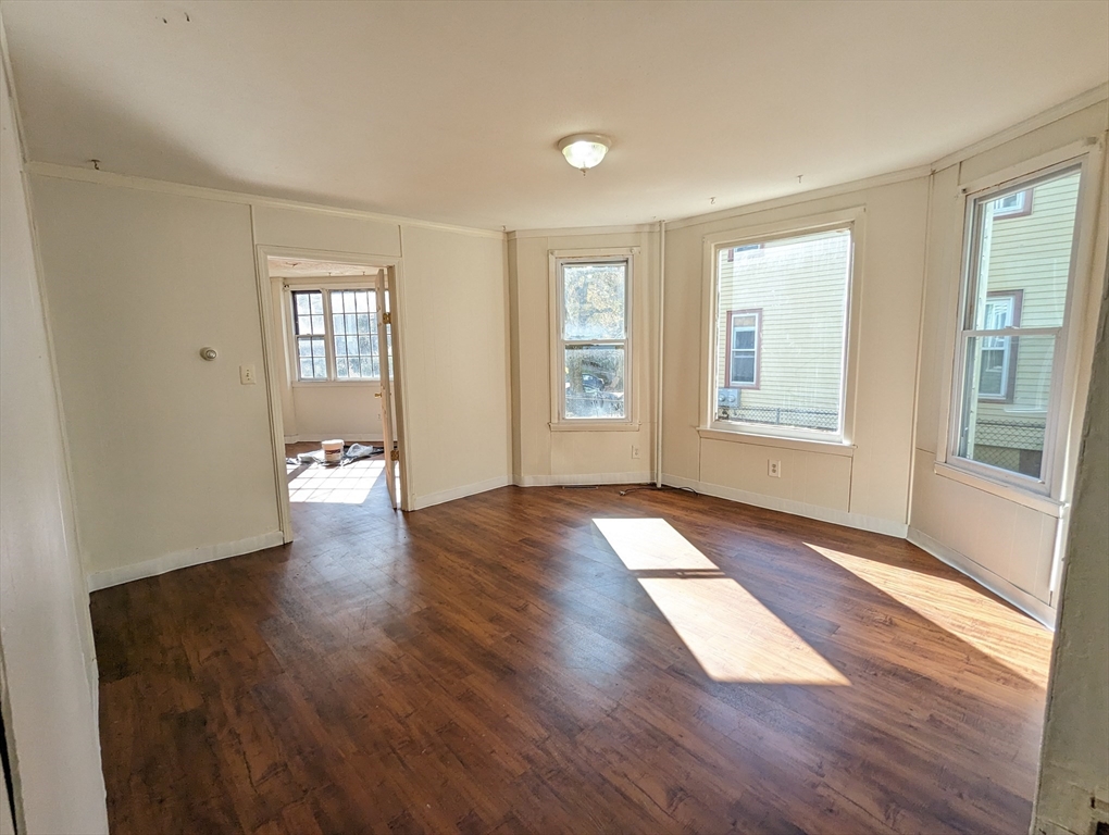 48 Acushnet Avenue Springfield, MA 01105 - Photo 1 of 22