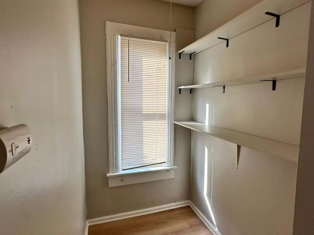 48 Acushnet Avenue Springfield, MA 01105 - Photo 17 of 22