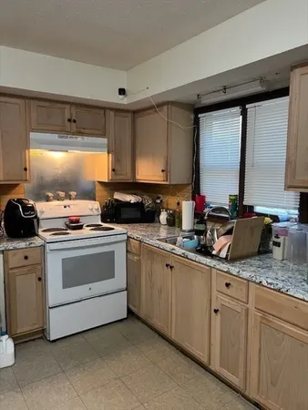 $439,900 | 48 Acushnet Avenue, Springfield, MA 01105